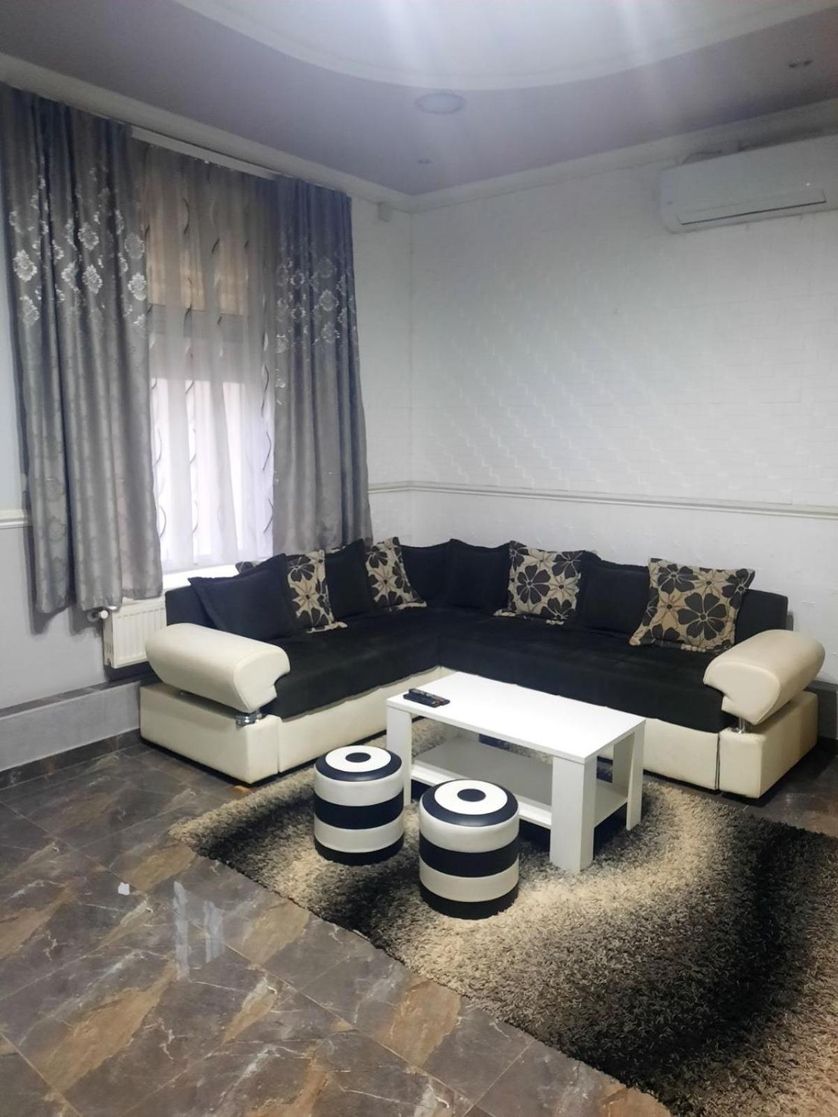 Apartments Royal Menex Požarevac Habitación foto