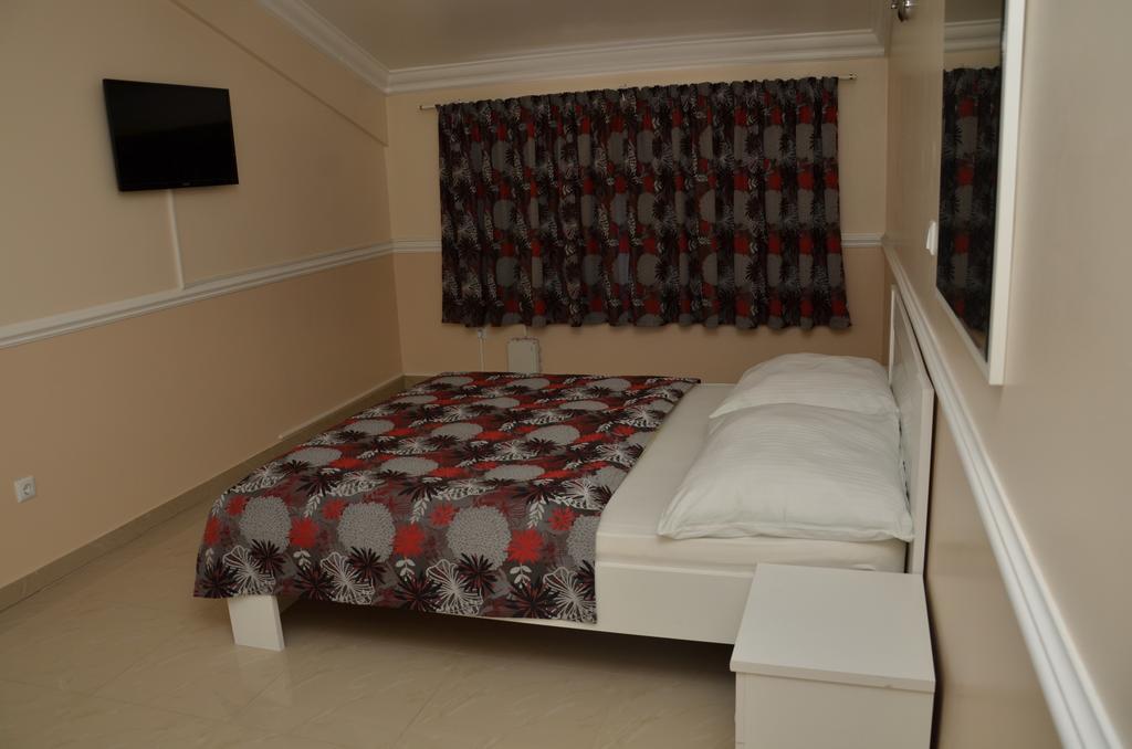 Apartments Royal Menex Požarevac Habitación foto